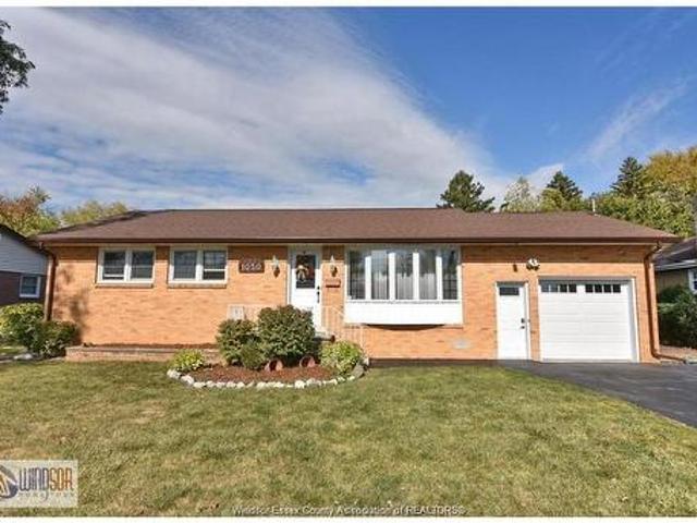 House for sale in Roseland, Windsor