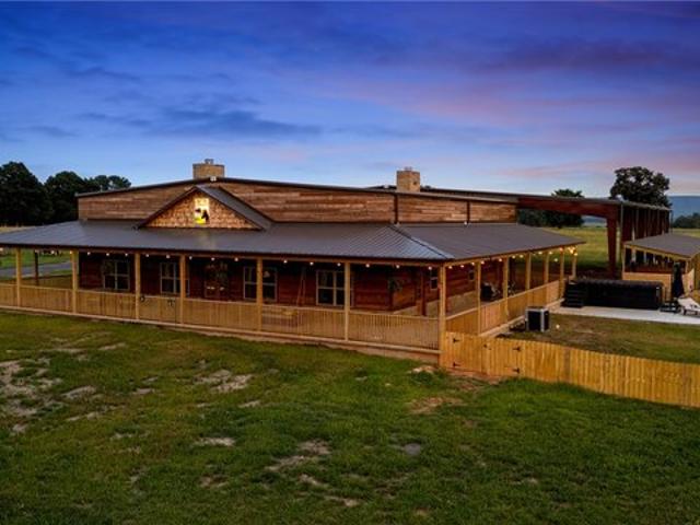 House for sale in Ark