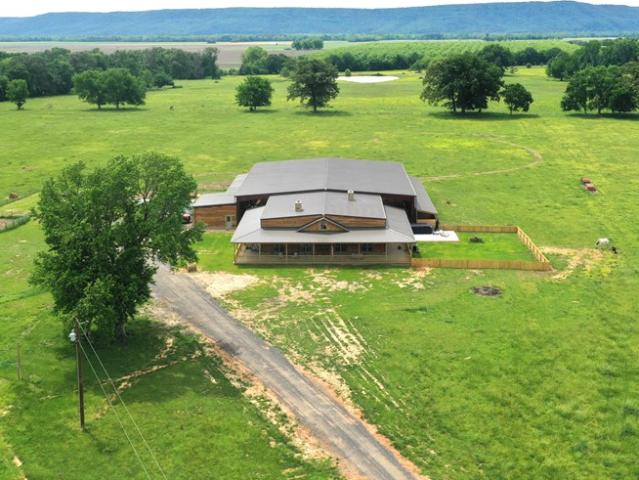 House for sale in Ark