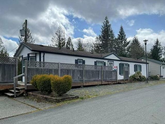 House for sale in Clayoquot, British Columbia