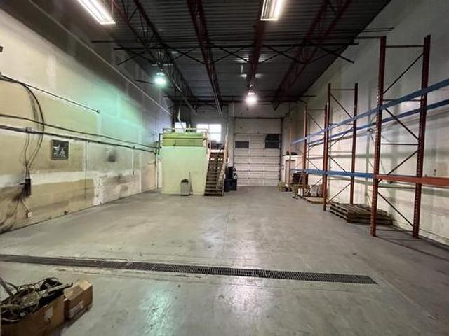 Commercial for rent in Surrey, British Columbia