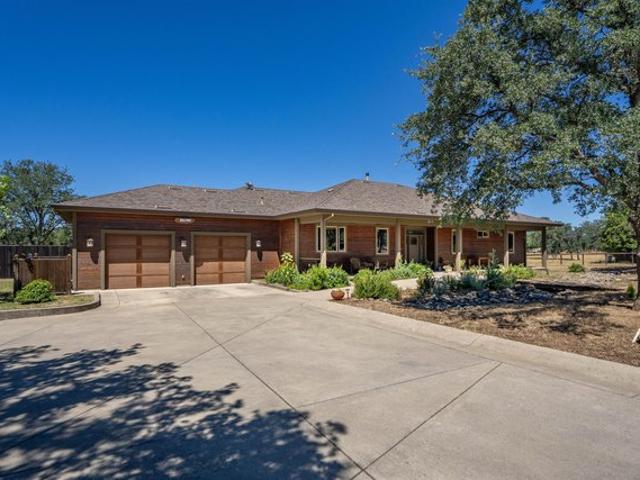 House for sale in Shasta, California