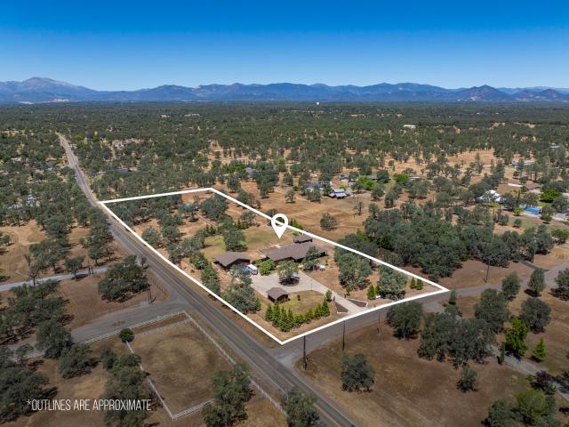 House for sale in Shasta, California