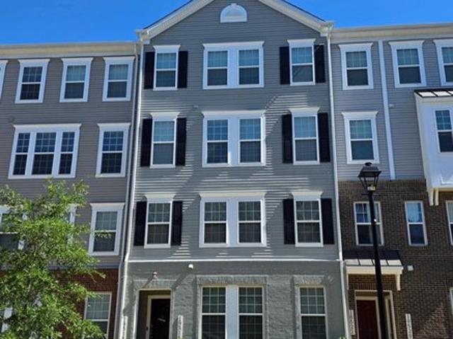Condo for sale in Lanham, Maryland