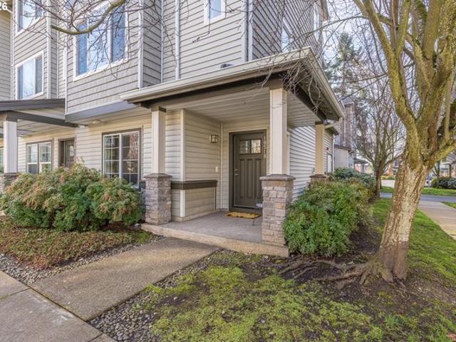 Condo for sale in Oregonia