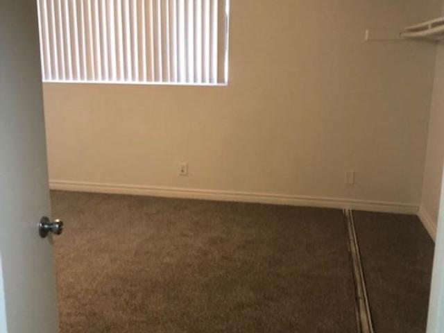 Apartment for rent in Downey, California