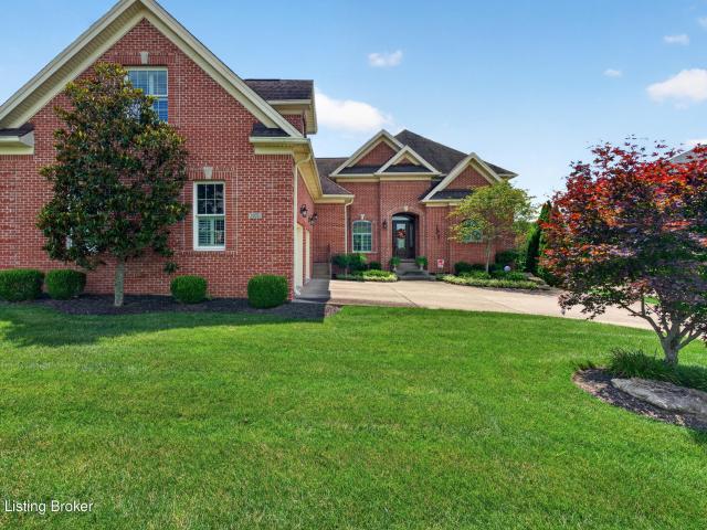 House for sale in Simpsonville, Kentucky