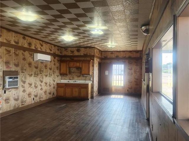 Commercial for sale in Clarksville, Johnson County