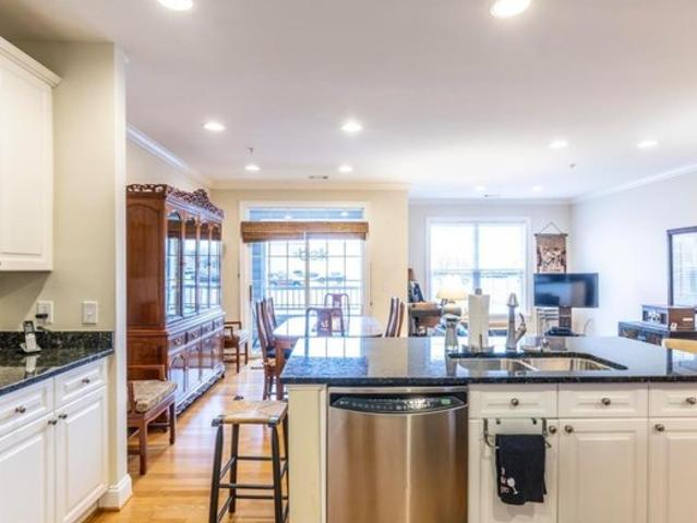 Condo for sale in Virginia