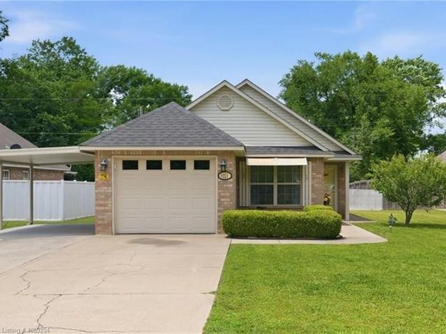 House for sale in Sallisaw, Oklahoma