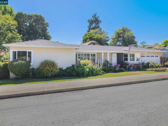 House for sale in San Leandro, California