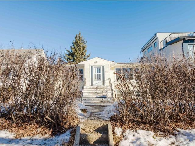 House for sale in Wedgewood, Alberta