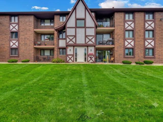 Condo for sale in Palos Hills, Illinois
