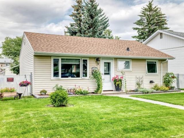 House for sale in Wedgewood, Alberta