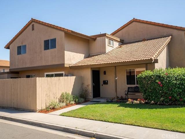 Townhouse for sale in Stanton, California