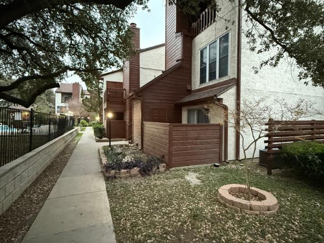Condo for sale in Leesville, Texas