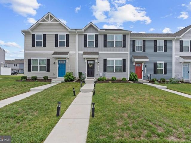Townhouse for sale in Delaware