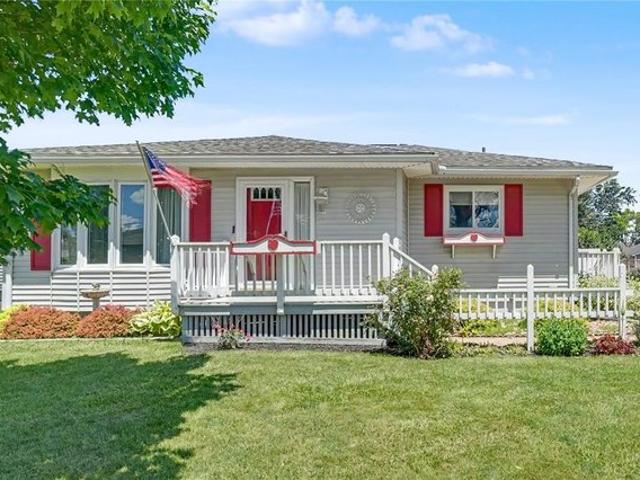 House for sale in Linn, Iowa