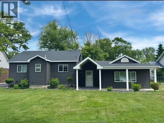 House for sale in Lakeshore, Ontario