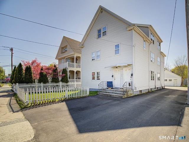 House for sale in Hamden, Connecticut