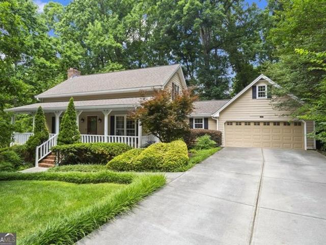 House for sale in Lilburn, Georgia