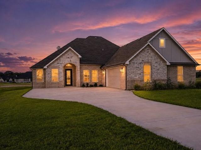 House for sale in Navarro, Texas