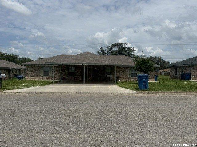 House for sale in Pleasanton, Texas