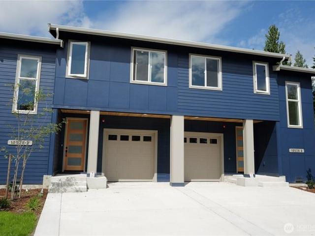 Condo for sale in Everett, Washington