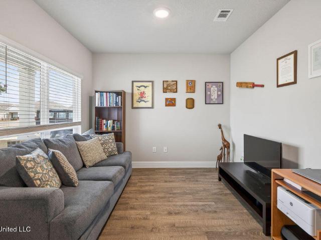 House for sale in Ocean Springs, Mississippi