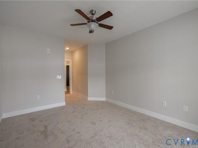 Condo for sale in Virginia