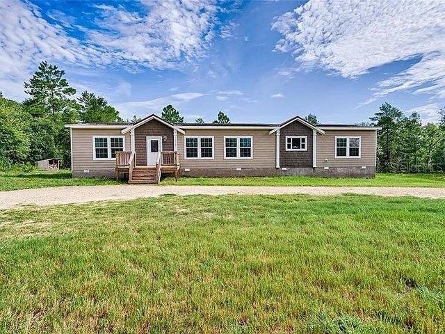 House for sale in Bronson, Florida
