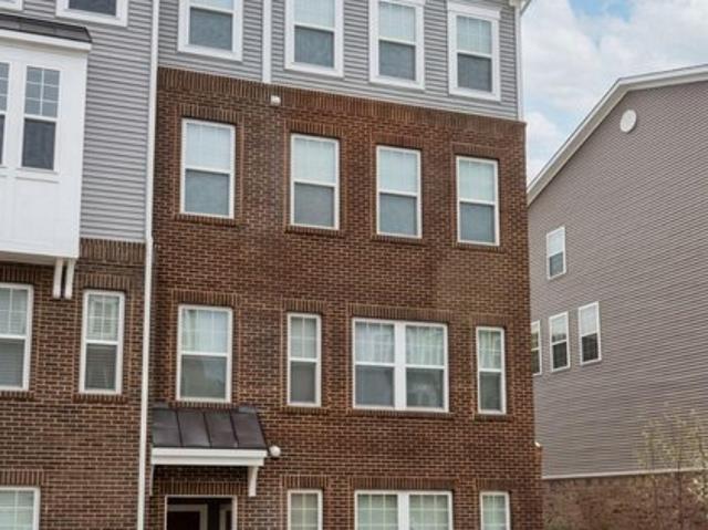 Condo for sale in Lanham, Maryland