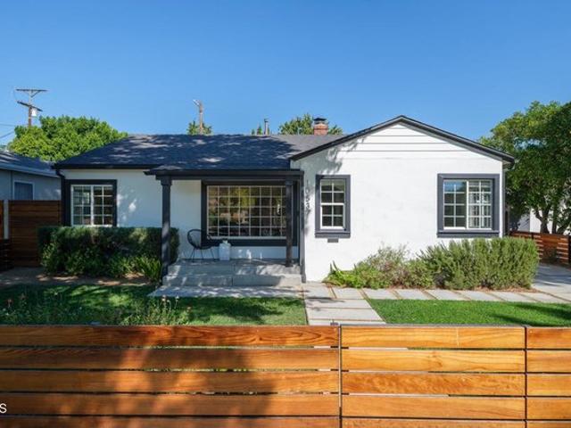 House for sale in Greater Toluca Lake Neighborhood Council District, Los Angeles