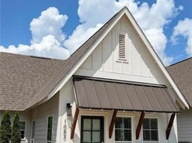 Townhouse for sale in Opelika, Alabama