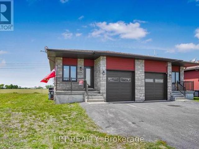 House for sale in Hawkesbury, Ontario