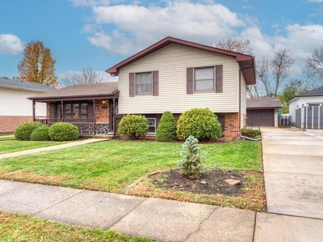 House for sale in Palos Hills, Illinois