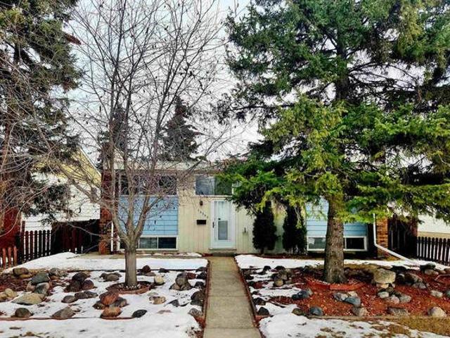 House for sale in Edmonton