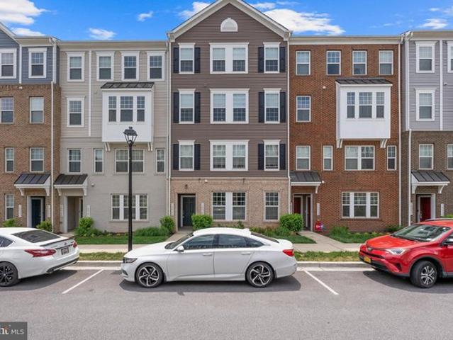 Condo for sale in Lanham, Maryland