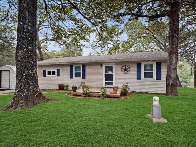 House for sale in Wills Point, Texas