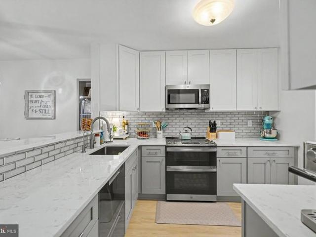 Condo for sale in Virginia
