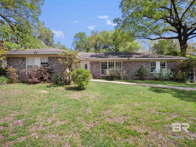 House for sale in Alpine Hills, Mobile