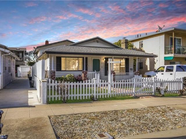 House for sale in San Pedro Arts and Cultural District, Los Angeles
