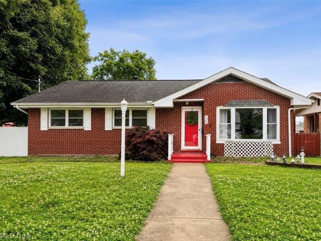 House for sale in Parkersburg, West Virginia