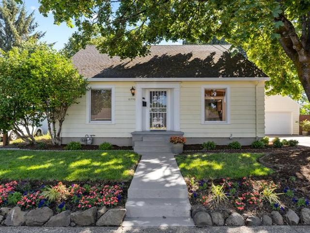 House for sale in Oregonia