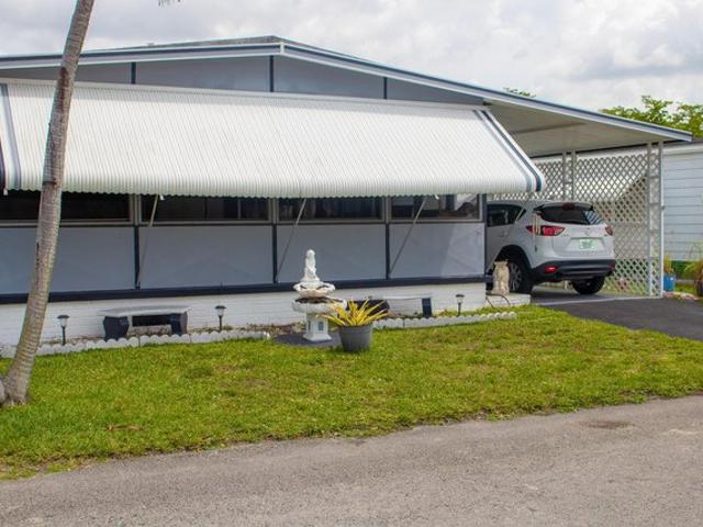 House for sale in Davie, Florida
