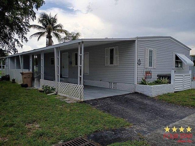 House for sale in Davie, Florida