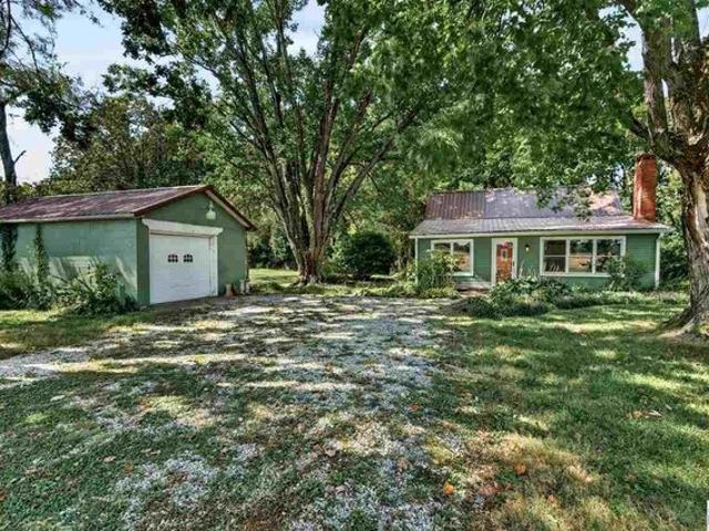 House for sale in Terre Haute, Indiana