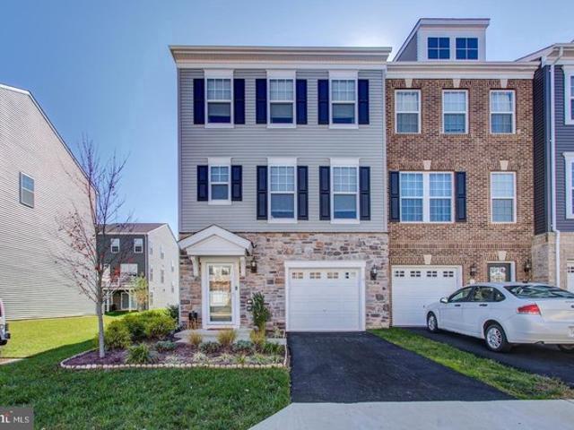 Townhouse for sale in Virginia