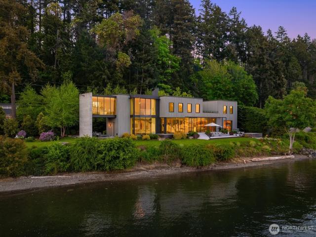 House for sale in Bainbridge Island, Washington