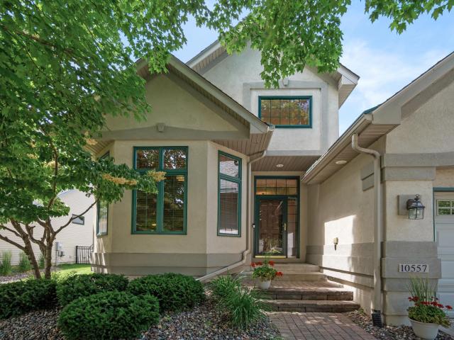 Townhouse for sale in Eden Prairie